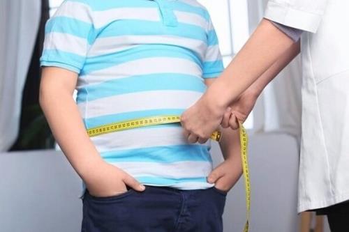 چاقی خطر مبتلا شدن به بیماری لثه را زیاد می کند