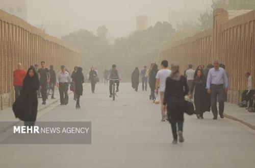 سلامت 38 میلیون ایرانی تحت تأثیر عوارض گردوغبار قرار دارد