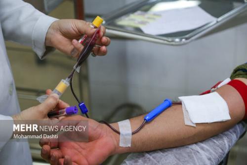 شروع پویش طلاب داوطلب اهدای خون در سراسر کشور