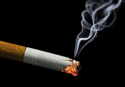 اخطار محققان ترکیب سیگار و ویپ، سم مهلک تری می سازد