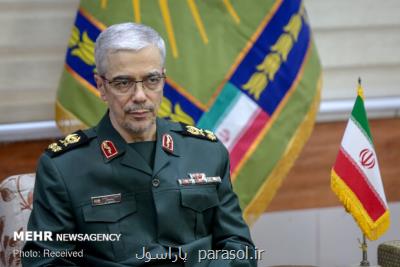 قدردانی رئیس ستاد كل نیروهای مسلح از كادر درمانی كشور